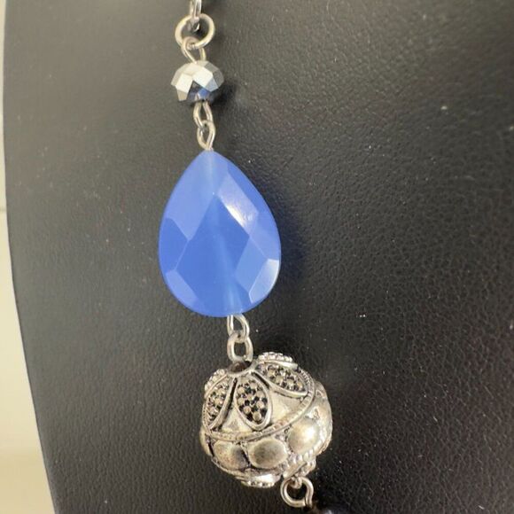 Laura Ashley Blue Stone & Freshwater Pearl Lariat Pendant style Necklace - Picture 7 of 9